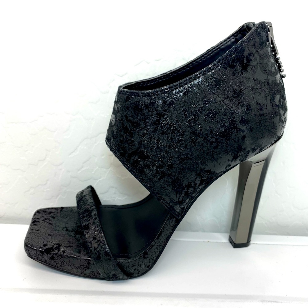 DKNY Black 4.5" Heels Platform Sexy Cut Out Statement Shoes Size 9 New